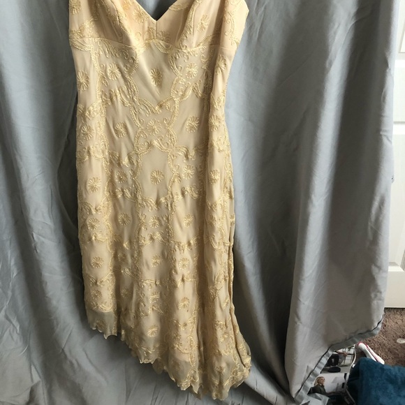 Dress - Picture 4 of 4